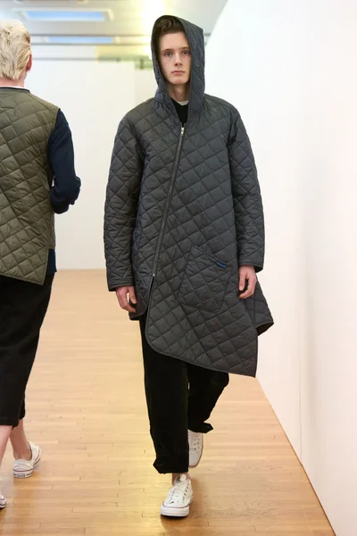 Look 42